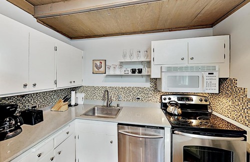 Truckee Casa | Tahoe Donner Golf Club Condo
