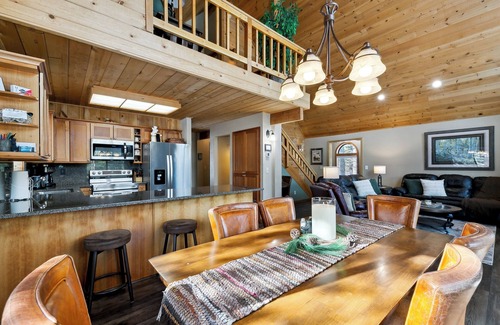 Truckee Casa | Tahoe Donner Lujo: 4bd / 3BA / Slp8-12 Backs Para XCountry Esquí