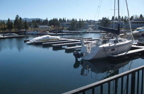 Tahoe Keys Casa | Tahoe Keys Loft-Garage Parking