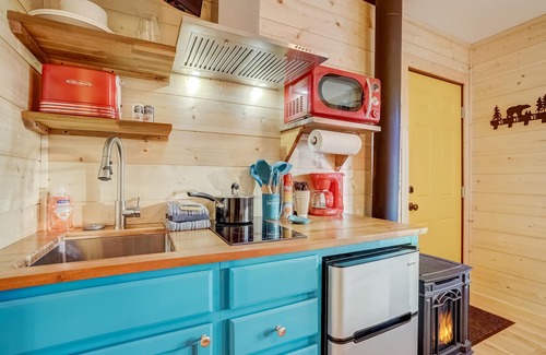 Sierra Tract Hotel | Tahoe Mountain inn