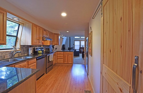 Talmont Casa | Talmont * West Shore 3BR * Tahoe Park Beach * Cabaña de montaña elevada