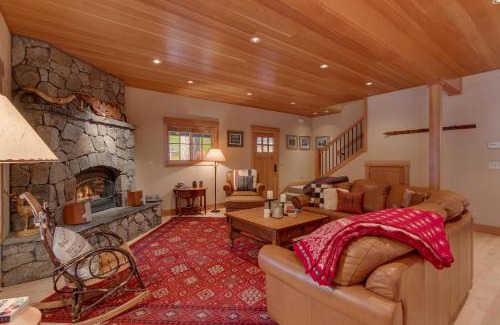 Kings Beach Casa | Tahoe Time on North Shore - 4 BR Cabin w Private Hot Tub, Pet Friendly, Walk to Dining