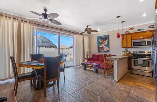 Barra de Navidad Condominio | This condominium is a 2 bedroom(s), 2 bathrooms, located in Barra de Navidad, Jalisco.
