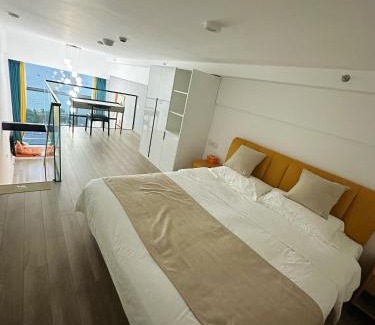 Huzhou Apartamento | Taihu Lake Luxury Deluxe Duplex Apartment with Lake View