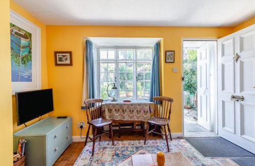 Rye Casa | Tail End Cottage