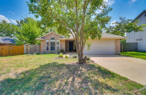 Bryan Casa | Tailgate Fun and Campus Spirit Bryan Home with Patio