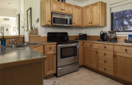 Driggs Casa | Tailwind Cabin Creek Front - Close to Targhee!