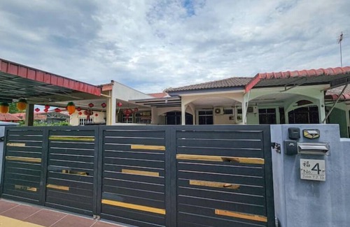 Larut Casa | Taiping Aulong [3 rooms] nearby TF Mart/Econsave