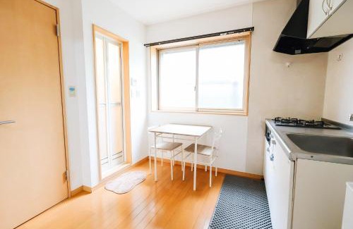 Takadanobaba Apartamento | takadababa 4 mins walk/新宿圈! 高速无限制网路/车站步行4分钟新装修公寓102