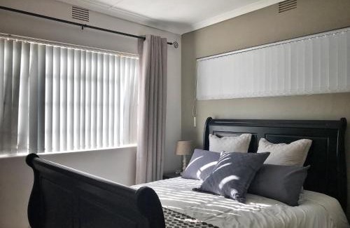 Old Place Apartamento | Take a Break Self Catering Accommodation