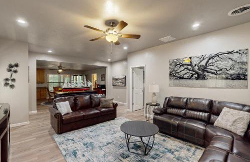 Kingston Casa | Take a Break