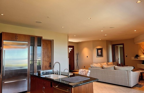 Pilot Hill Casa | Take it easy at this unique and tranquil luxury getaway nested in foothills!