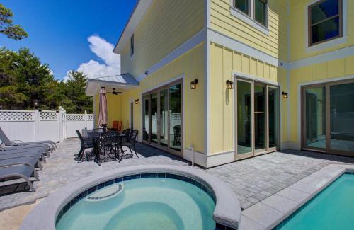Emerald Waters Village Casa | Take Me Away