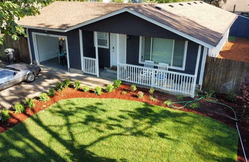 West Stayton Casa | Take Me Back in Time