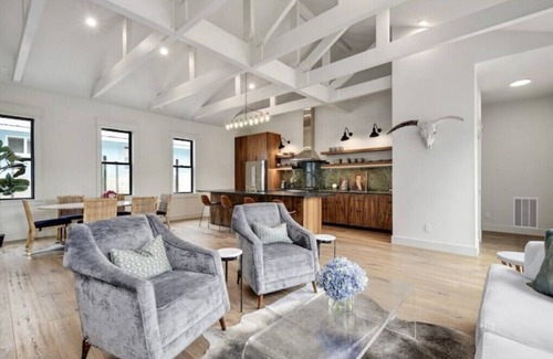 MLK Casa | Take me to church!