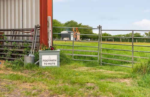 Ashford Cabina | Take Time Shepherd's Huts - two eco shepherds huts