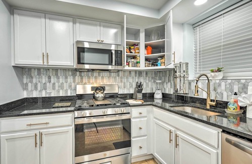 Takoma Park Apartamento | Takoma Park Apt w/ Wood Fire Pit < 8 Mi to DC