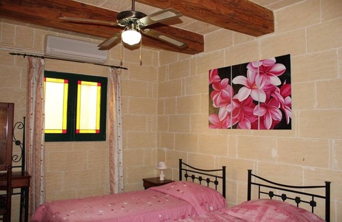 Nadur Otro | Casa de labranza Tal-Bir para 16 personas. Wi-Fi gratis