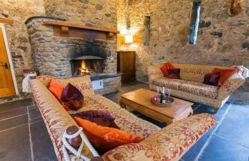 Bangor Casa | Tal y Bont Barns