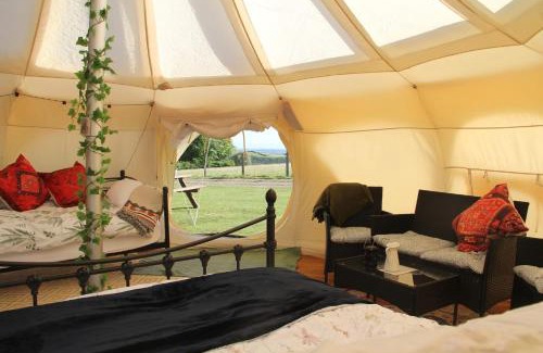 Llangeinor Otro | Tal-y-fan farm 6m stargazer tent