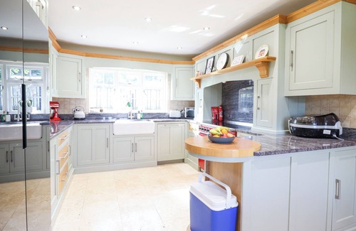 Bala Casa | TALAR WEN, pet friendly, with open fire in Bala