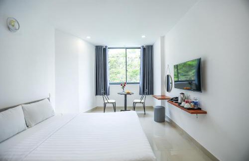 Tan Binh Hotel | TalaSaiGon Hotel