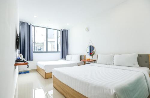 Tan Binh Hotel | TalaSaiGon Hotel