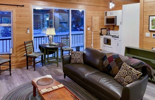 Bolsover Cabaña | Talbot By The Lake Cottages