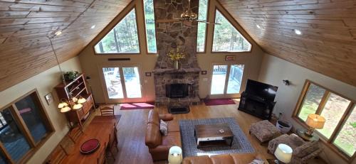 Swanton Casa | Tall Pines- 5-bedroom 3-bath with hot tub and more!