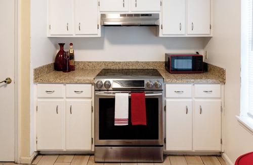 Tallahassee Casa | Tallahassee Gem: Cozy, Cute & Convenient