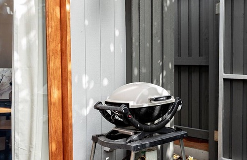 Suffolk Park Apartamento | Tallows Studio - 2 min walk from the beach & dog friendly