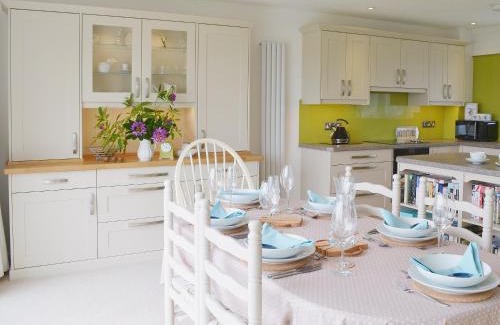 St. Ann's Chapel Casa | Tamar Ten