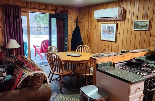 Saranac Lake Cabina | Tamarac Cabin at Colden Lodge