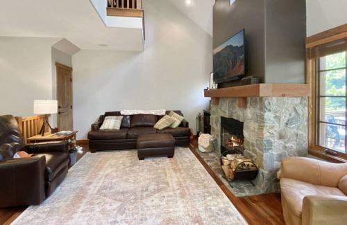 Tamarack Resort Chalet De Esquí | Tamarack Resort Bungalow with Private Hot Tub, Ski in/out