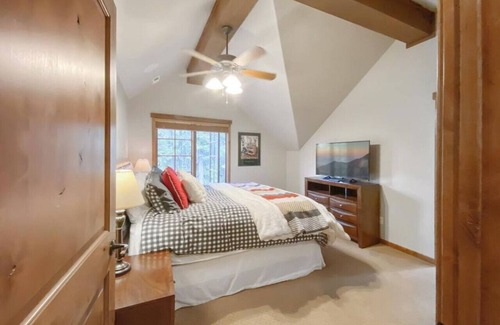 Tamarack Resort Chalet De Esquí | Tamarack Resort Bungalow with Private Hot Tub, Ski in/out
