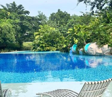 Maribago Apartamento | Tambuli Seaside Resort & Residences