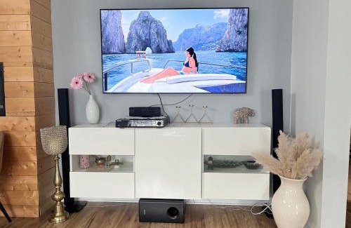 Winnipeg Casa | Tamira Villa