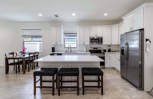 East Tampa Casa | Tampa 3BR Near Zoo & Cruise Port - Sleeps 8