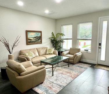 Ybor City Casa | Tampa Lounge in Ybor