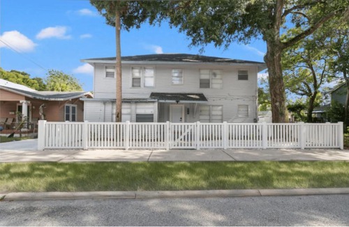 Ybor City Apartamento | Tampas Charming 1BR Apartment in Cigar City