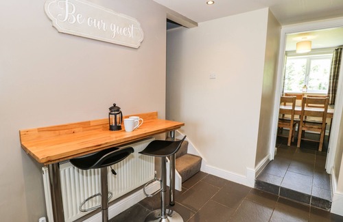 Llanrwst Cabaña | TAN Y FFORDD, pet friendly, character holiday cottage in Llanrwst