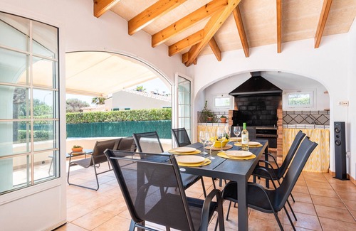 Cales Piques Villa | Villa Tana con piscina, terraza, barbacoa y wifi para 6 personas