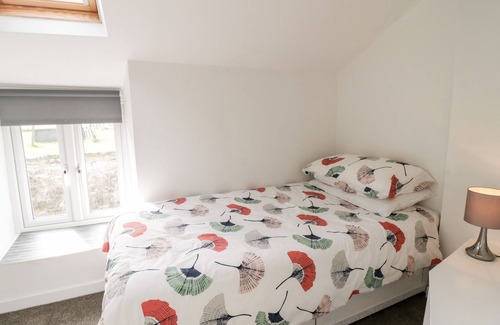 Llangynog Cabaña | TANAT COTTAGE, pet friendly, character holiday cottage in Llangynog