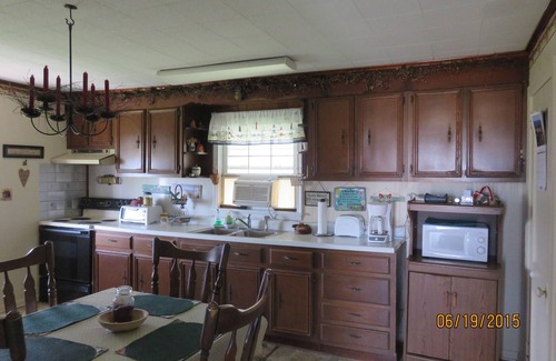 Tangier Casa | Tangier Island three bedroom house near the beach.