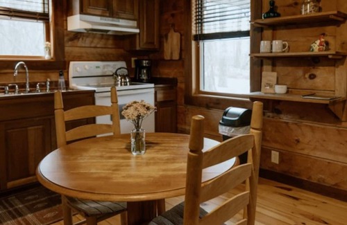Rockbridge Cabina | Tanglewood-Cabaña-Baño Privado-Estándar