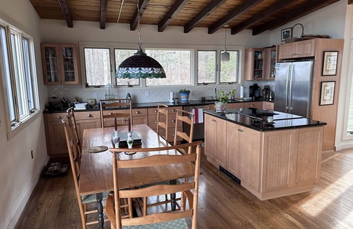 West Stockbridge Casa | Tanglewood Chalet - Majestic View of Mountains Minutes to Tanglewood & Theaters