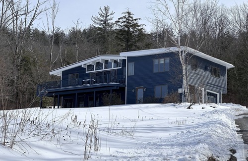 West Stockbridge Casa | Tanglewood Chalet - Majestic View of Mountains Minutes to Tanglewood & Theaters