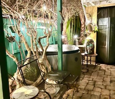 Old Northwood Historic District Casa | Tango Mango House with Private Hot Tub