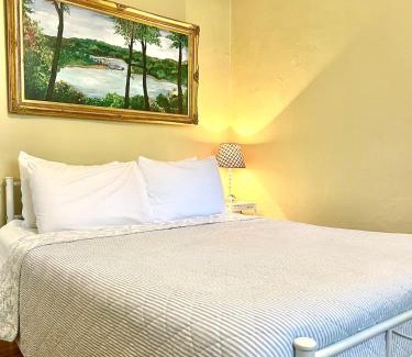 Old Northwood Historic District Casa | Tango Mango House with Private Hot Tub