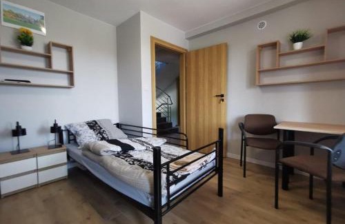 Jaworznia Casa | Tanie Noclegi, kwatery, pokoje do wynajęcia , TARGI KIELCE